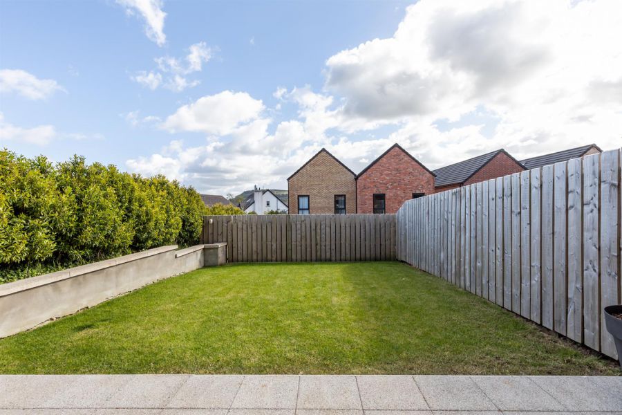 21 Milecross Manor