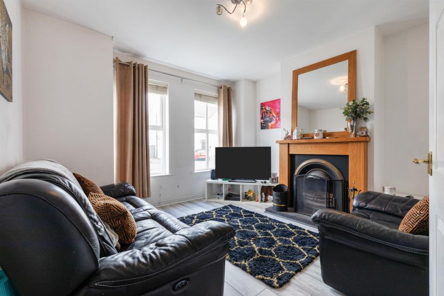 4 Lansdowne Crescent