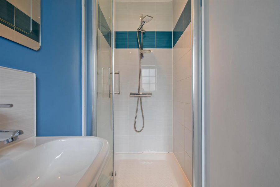 6 Tullynagardy Grove