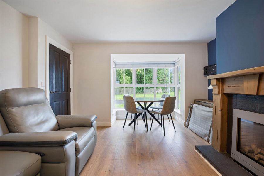 6 Tullynagardy Grove