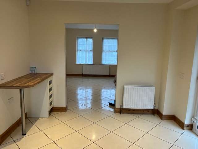 9 Phoenix Manor