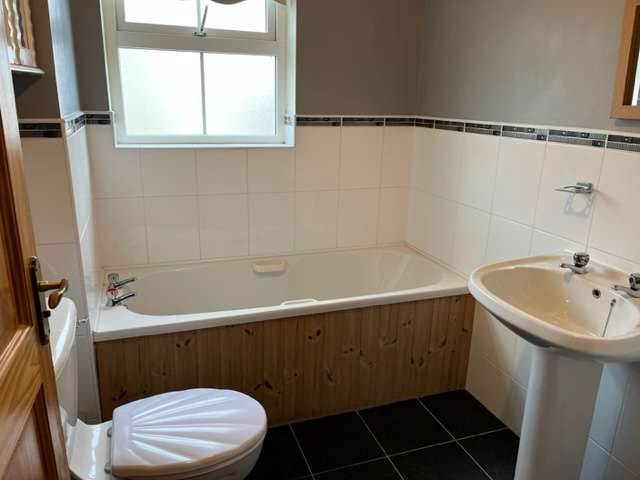 28 Rathfort Crescent