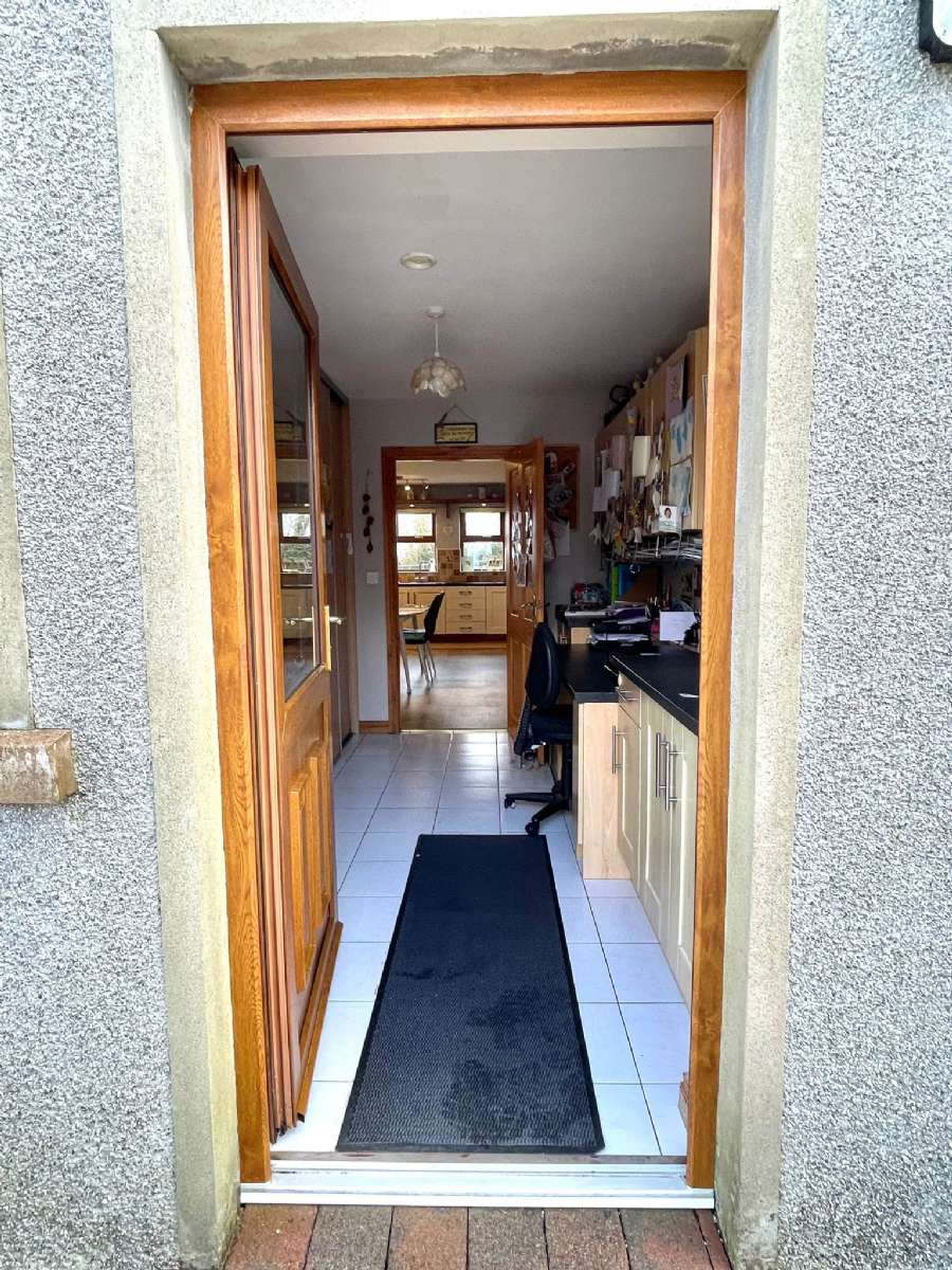 438 Loughshore Road