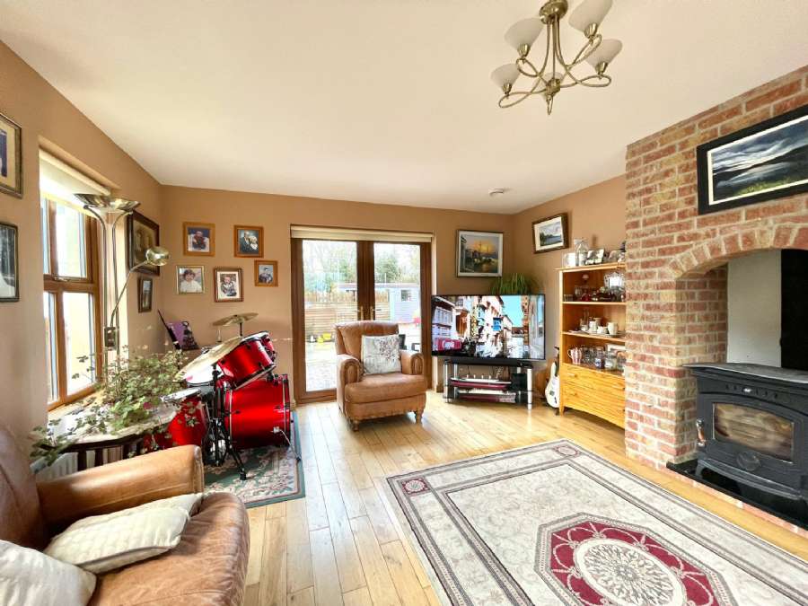 438 Loughshore Road