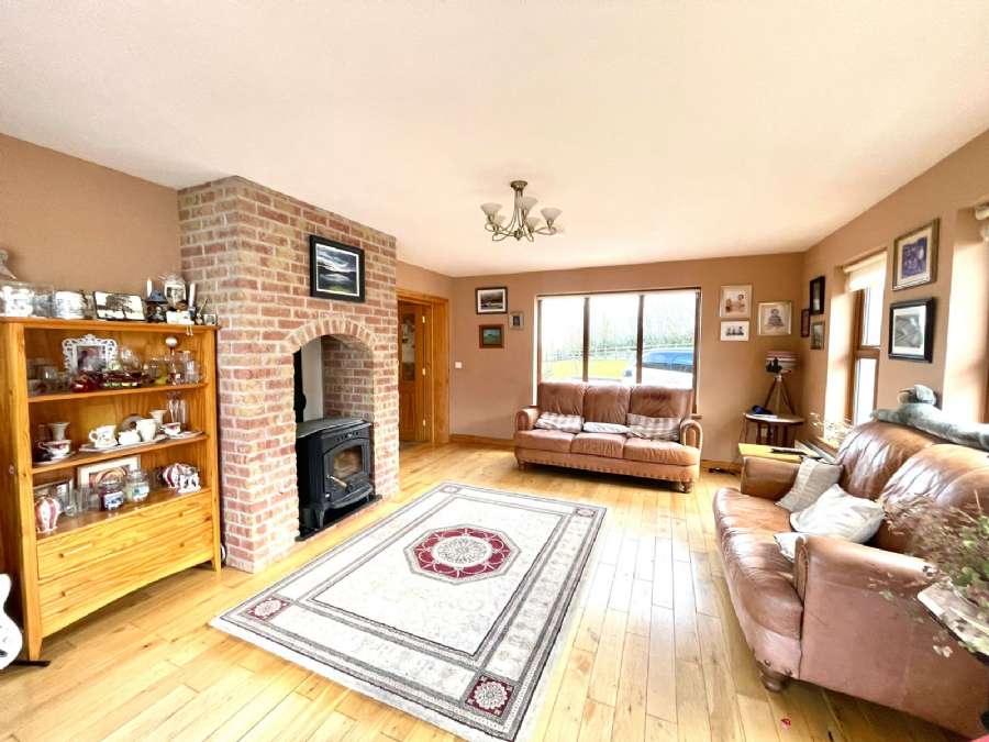 438 Loughshore Road