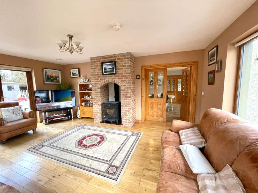 438 Loughshore Road