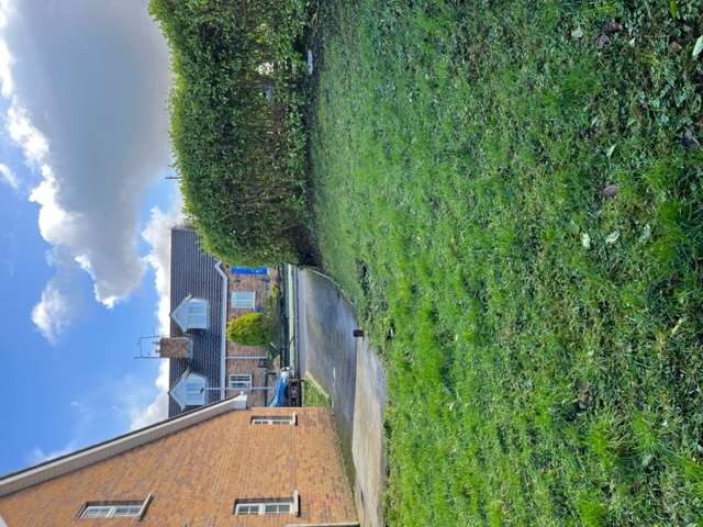 22 Rathfort Crescent