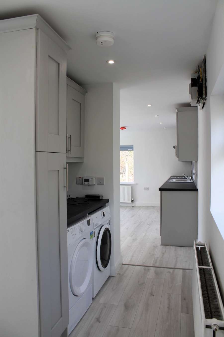 81 Loughside Road