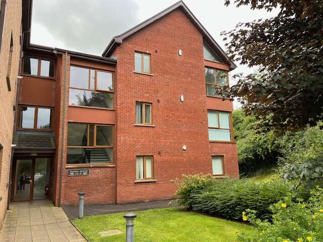 35 Watersedge Apartments