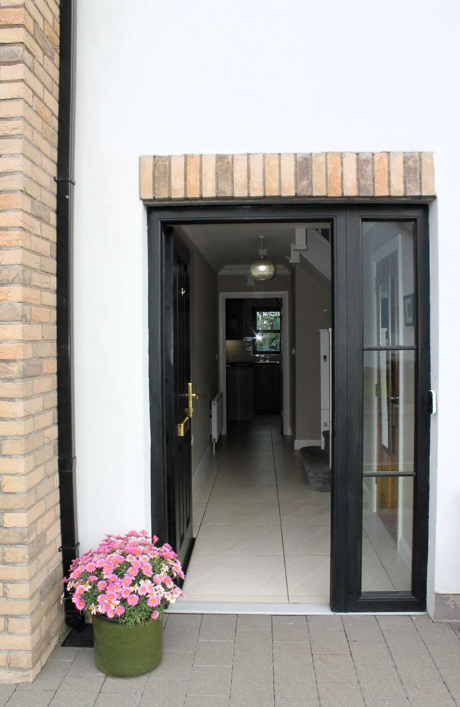 10 Parian Way