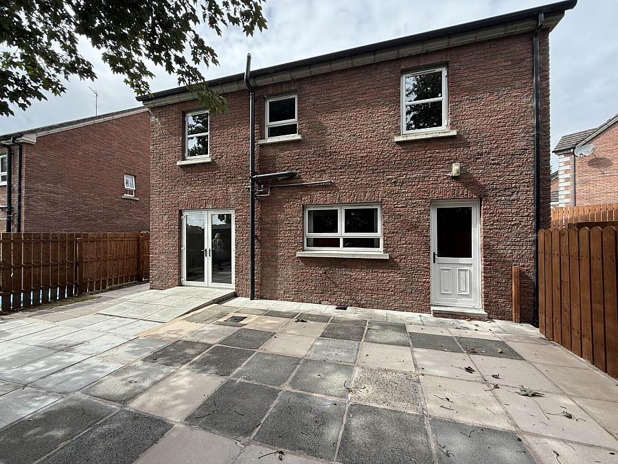 18 Edenderry Drive