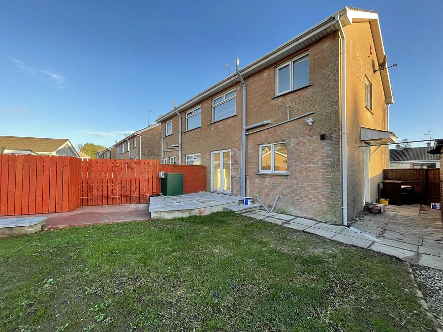 4 Moss Park