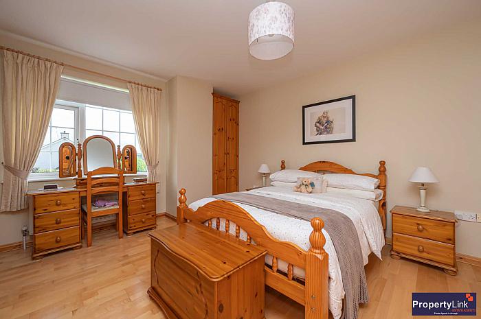 8 Crossnenagh Road 8 Crossnenagh Road