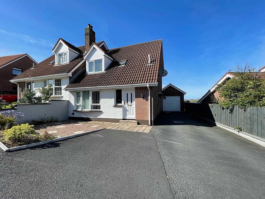 13 Breezemount, Hamiltonsbawn, Armagh, BT61 9SB