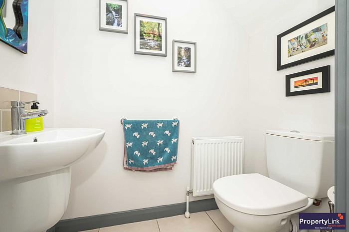 15 Gosford View Manor