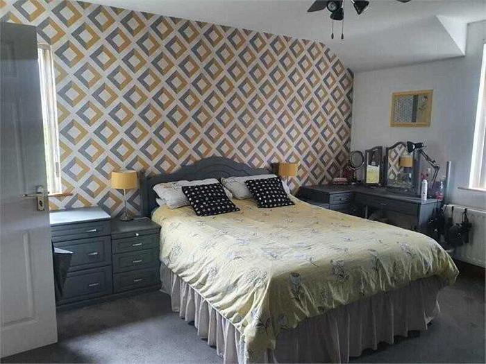 1 Greenfield Close