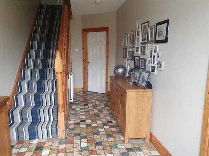 1 Greenfield Close