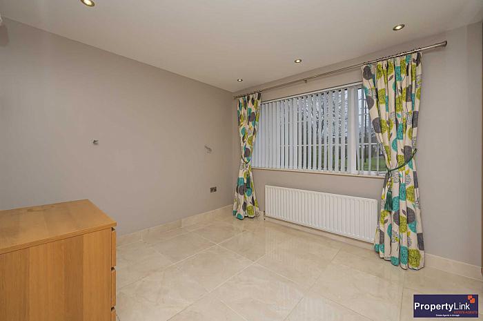 36 Woodford Drive 36 Woodford Drive