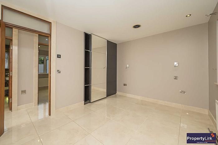 36 Woodford Drive 36 Woodford Drive