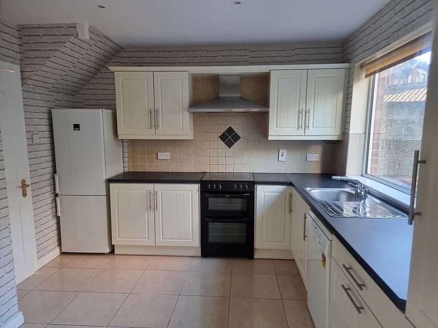 3 Hamiltonsbawn Road