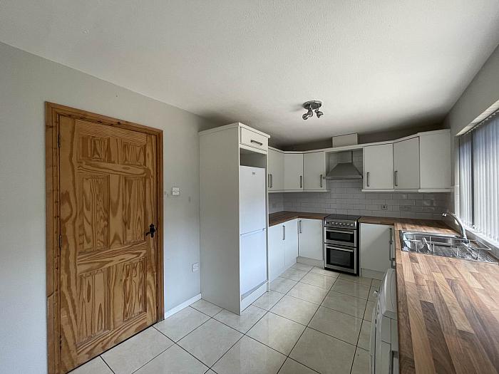 38 Ballinahone Avenue