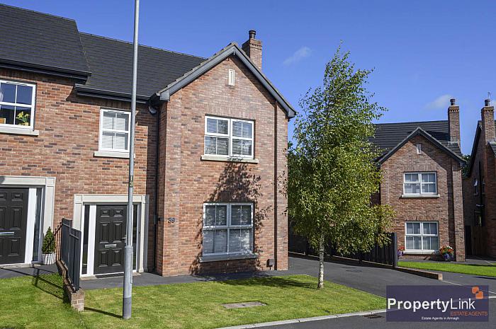 39 Mill Race Manor, Markethill, Armagh, BT60 1QU
