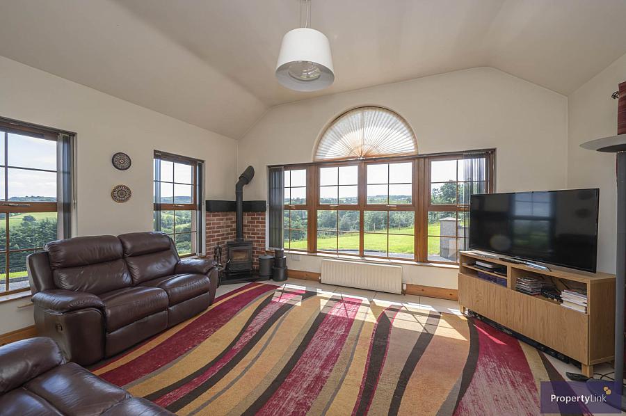 37 Cladymore Road, Mowhan