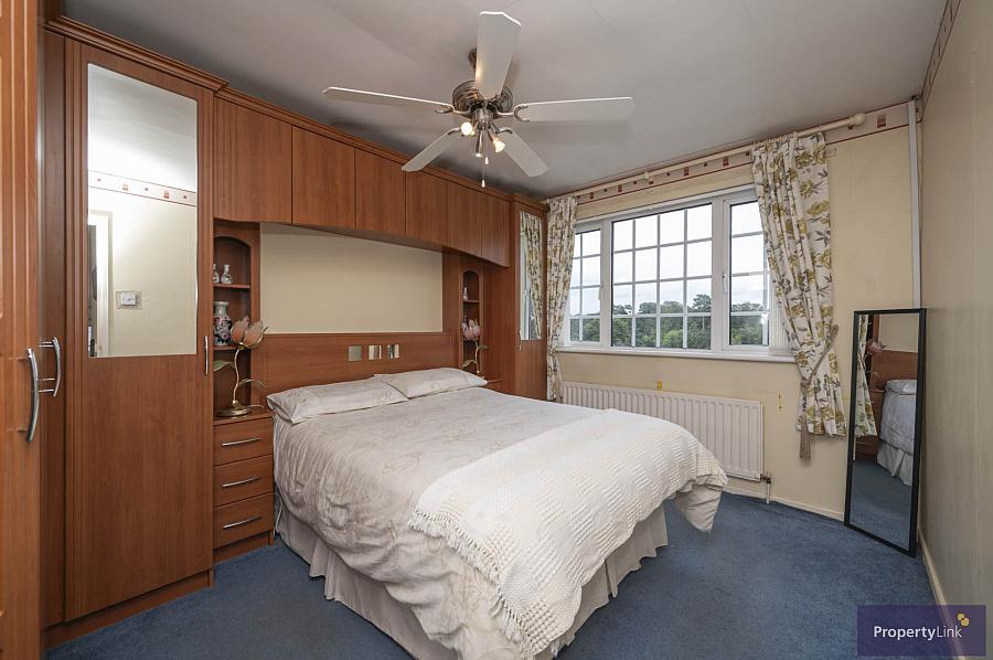 15 Woodford Drive