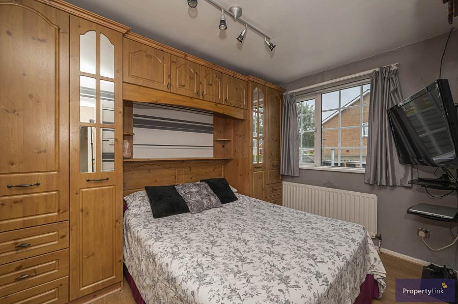 15 Woodford Drive