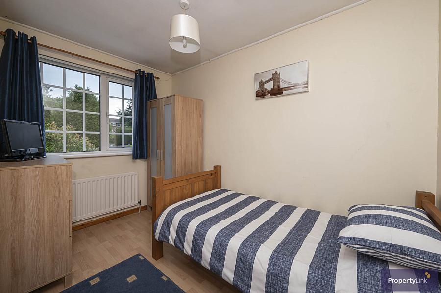 15 Woodford Drive