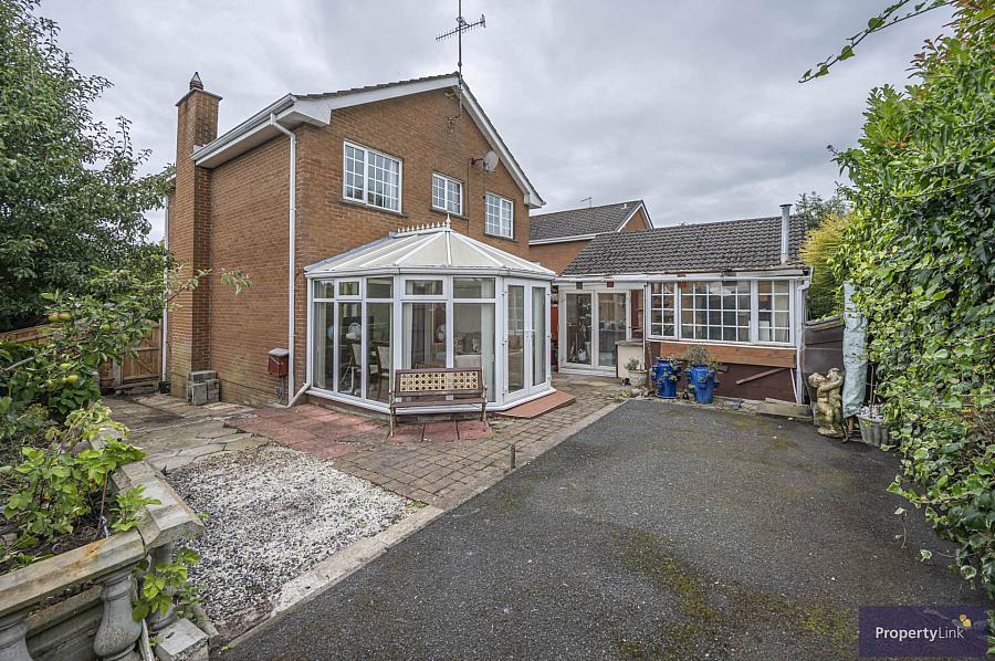 15 Woodford Drive