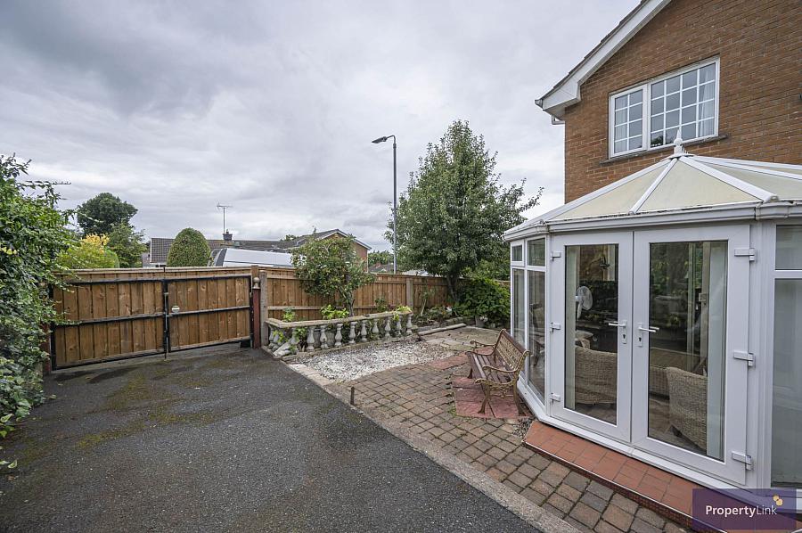 15 Woodford Drive
