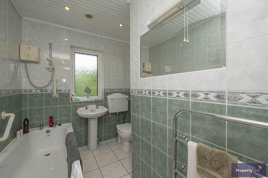 1 Mullinure Park