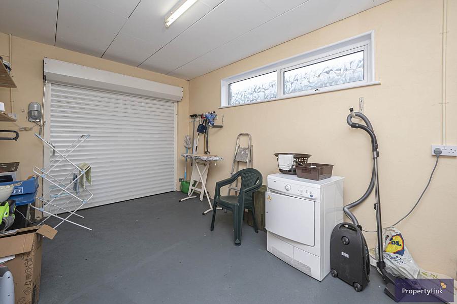 1 Mullinure Park