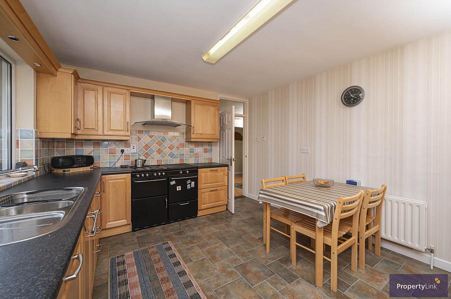 1 Mullinure Park