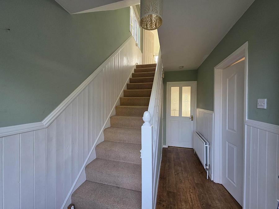 10 Woodford Park