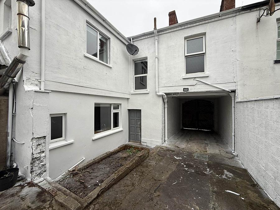 3 Edward Street