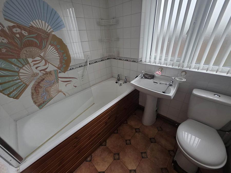 18 Orangefield Crescent