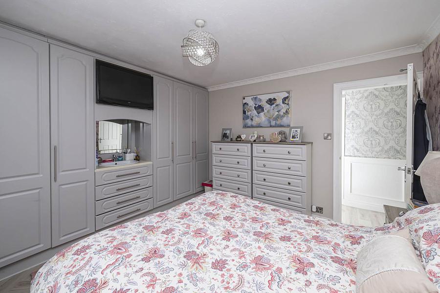 16 Markethill Road
