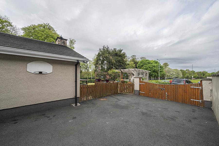 16 Markethill Road