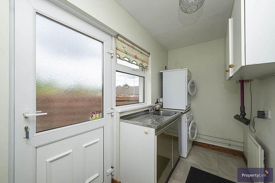21 Cavanacaw Park