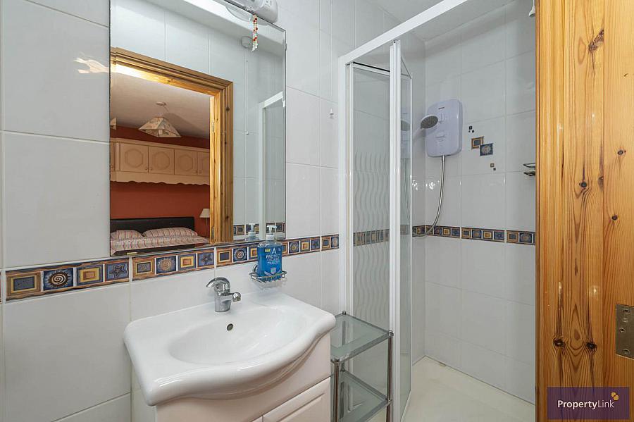 21 Cavanacaw Park