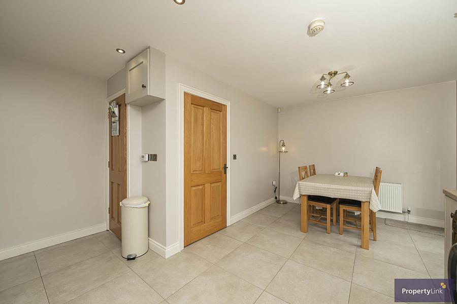 36 Weavers Lodge