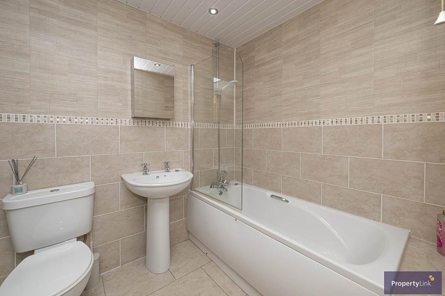 36 Weavers Lodge