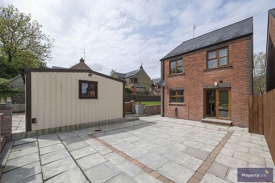 36 Weavers Lodge
