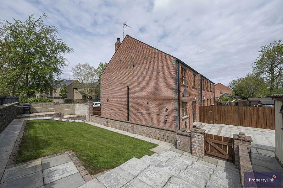 36 Weavers Lodge