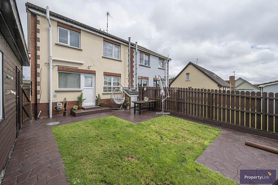 10 Greenfield Drive