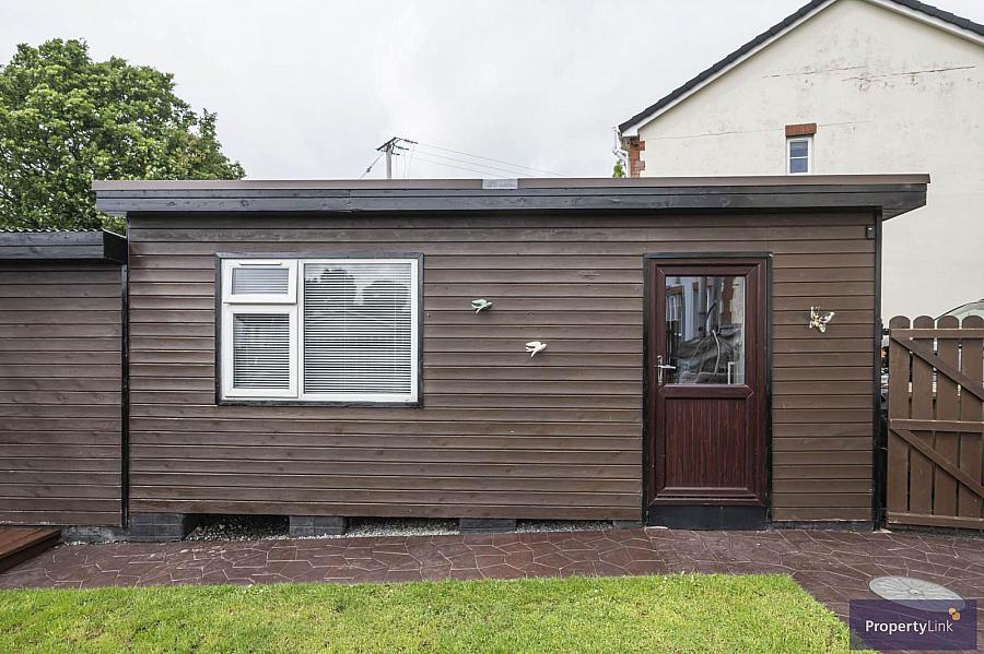10 Greenfield Drive