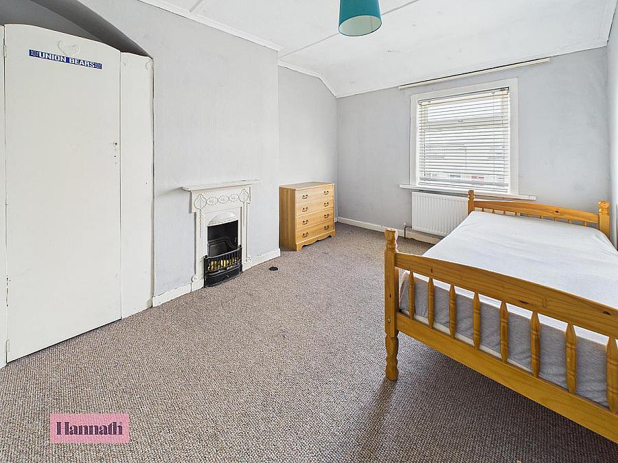 5 Alexandra Gardens