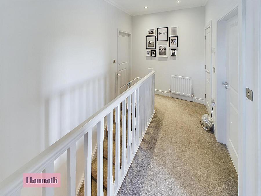 10 Deanery View